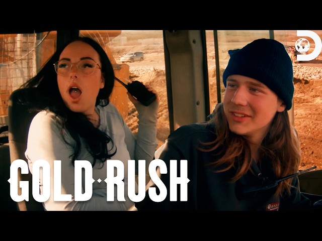 FLIRTING On The Job!? | Gold Rush | Discovery