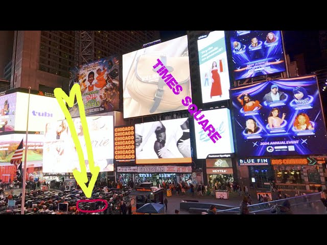 Walking to Times Square – NYC’s Most Famous Destination