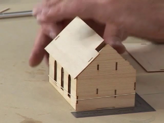 Making Superb Model Railroad Structures with Wooden Kits