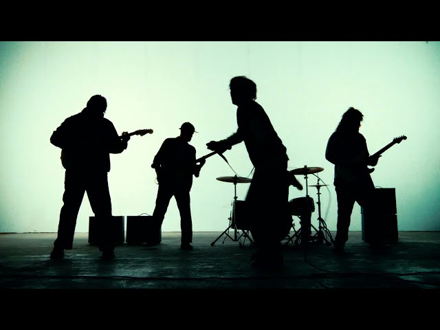 Saint Blonde - chainwhip (official music video)