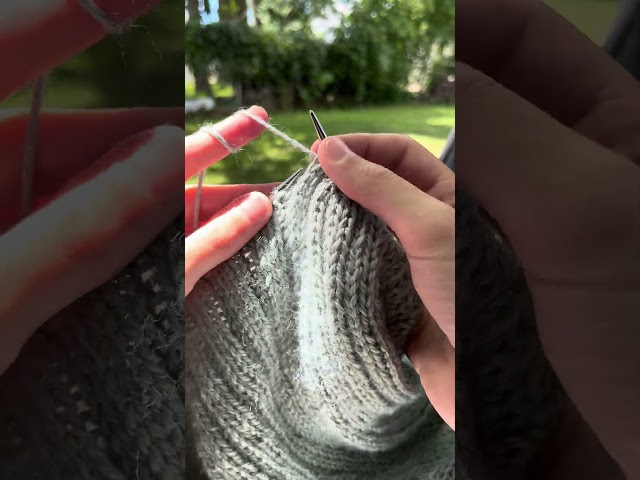 Knitting + sunshine 🌞
