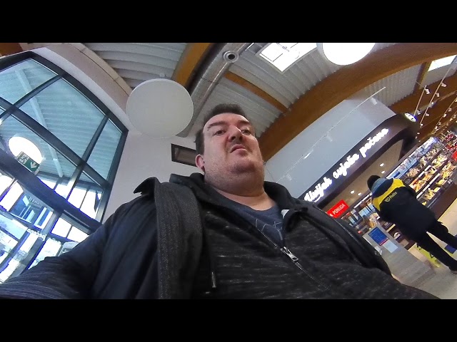 insta360 nano shop tour in lidl osijek, croatia
