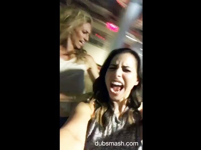 Claudia Black & Laura Bailey 2017 karaoke #ClaudiaBlack