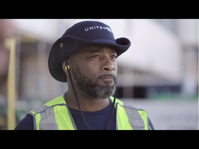 United — Veteran's Day with Ramp Agent Darius T.