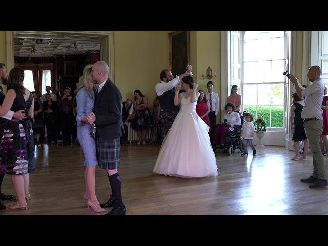 Lee Live (Wedding DJ), Edinburgh: Perfect - First Dance (4K Ultra HD)