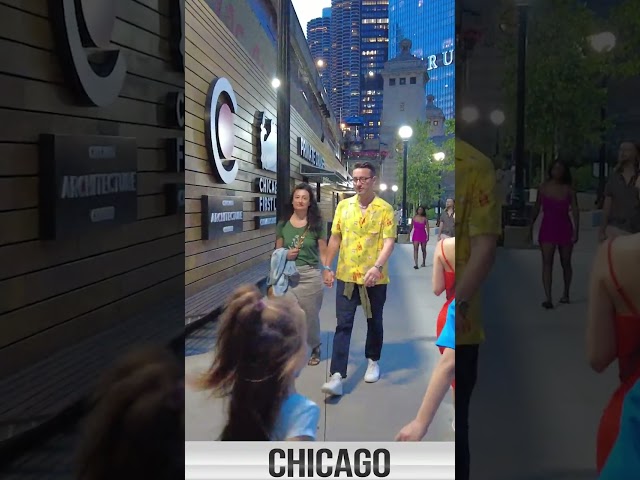 Chicago people watching be like #chicago #vibes #shorts