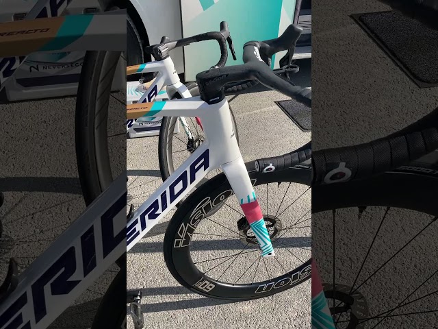 Bahrain Victorious Merida team bike 2025