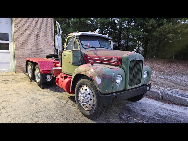 1961 Mack B61 With E6/9spd Thats FOR SALE $18,500 Norristown PA