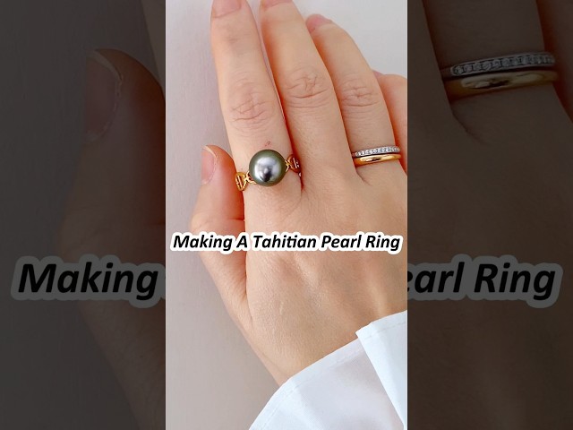 Only wear Tahitian pearls when you're ready to make a statement.✨