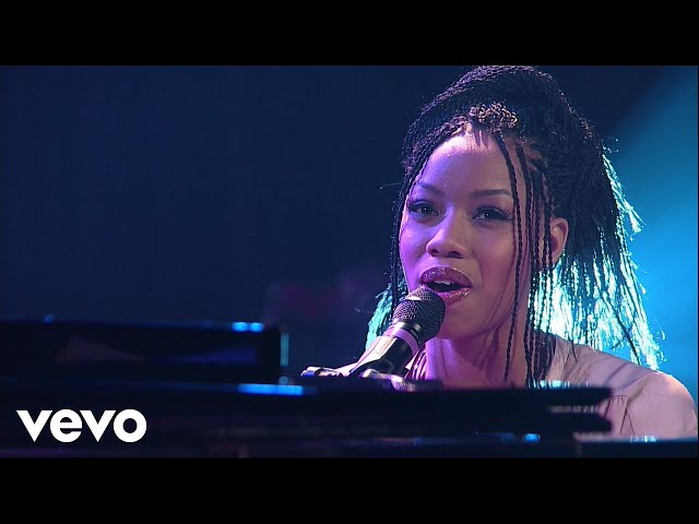 Forever Jones - He Wants It All (Live)