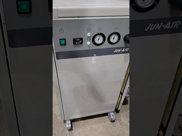Jun-Air 2000-25M Silent Air Compressor