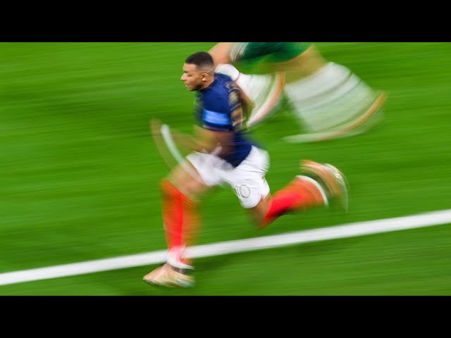 Kylian Mbappé's TOP SPEED is TOO FAST! | Speed Show