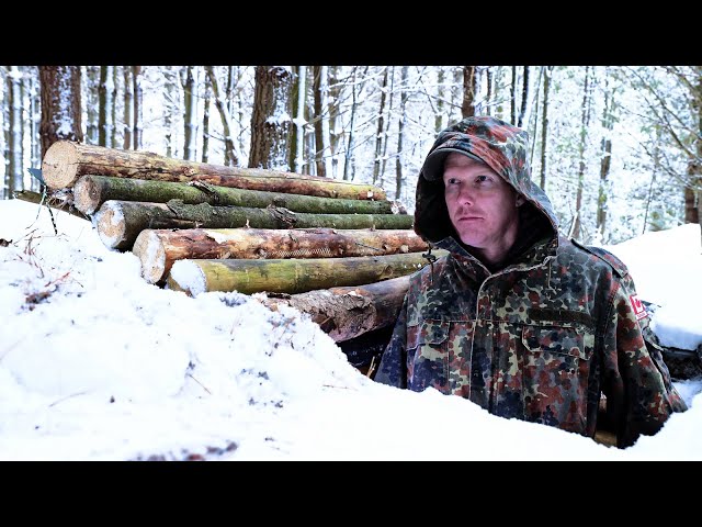 Digging a War Trench (and sleeping in it) - ASMR (natural sounds)