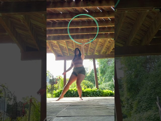 Learn to hoop dance with me 🩵 #dance #hulahoopartist #hoopdance #hulahoop