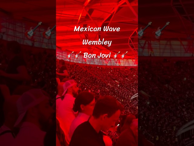 Mexican Wave in Wembley. Bon Jovi: Forever Tour #bonjovi #wembley