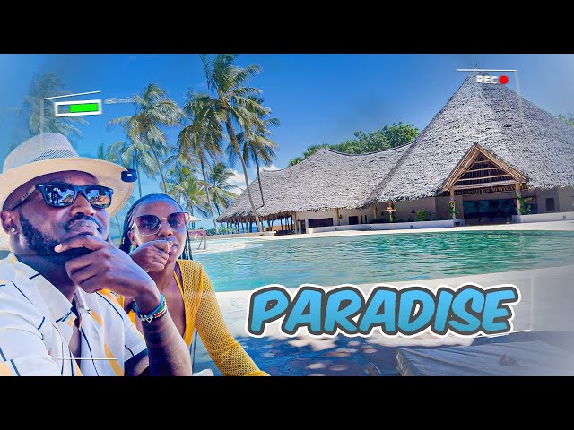 You've NEVER Seen this😳😳...!! Exclusive Full Hotel Tour! *HILLARIORS*