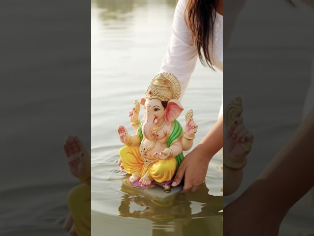 गणपति बप्पा मोरया…अगले बरस तू जल्दी आ! 😭❤️🚩 #youtubeshorts #shortsfeed #viral #trending #ganesh