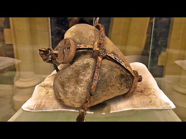A Mysterious 500 000 Year Old Artifact Discovered by Accident