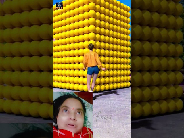 A huge fruits box scattered by a cute girl 🤯3D Special Effects| 3D Animation #shorts #vfx