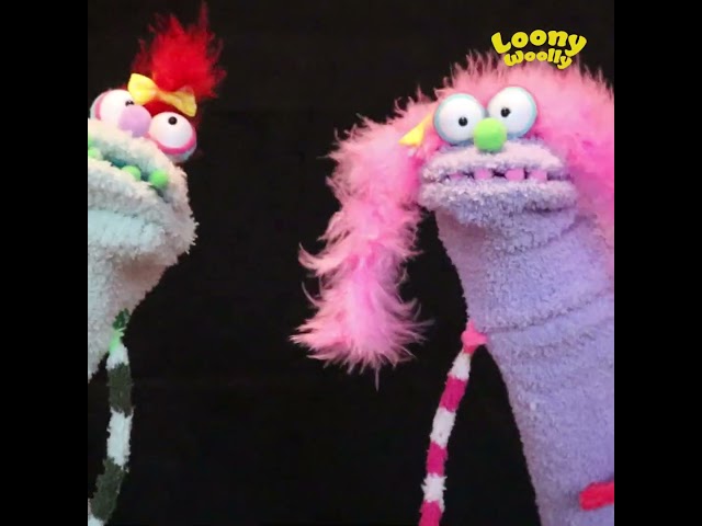 Let it go, the sock version #socks #puppets