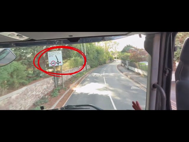 HDT Guides – HGV C+E Class 1 Navigating Blind Bends, Narrow Roads & Roundabouts Safely in an HGV