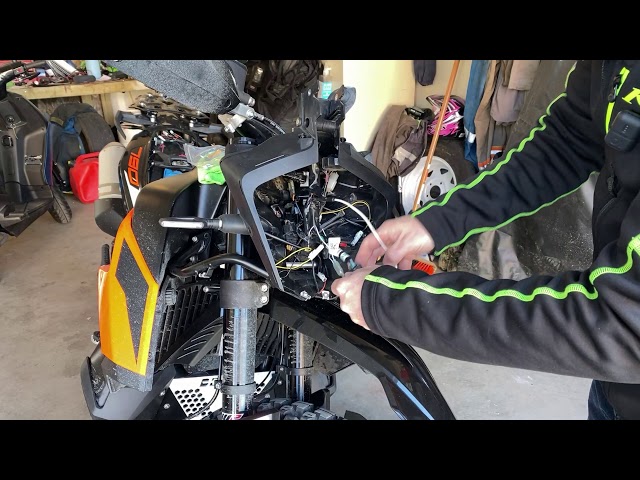 Cyclops Adv Sports Multifunction LED Turn Signals kit [Preview + Install Tips]