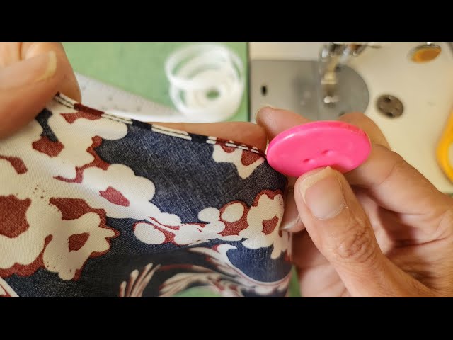 How to: IMPOSSIBLY Tiny Hem Using Ban-Roll Technique (but better)...