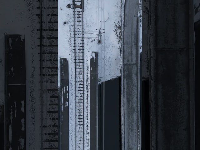 Cold weather doesn't break railway rails. This does.