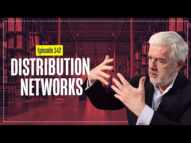 Distribution Networks - Considerations about Cost and Service