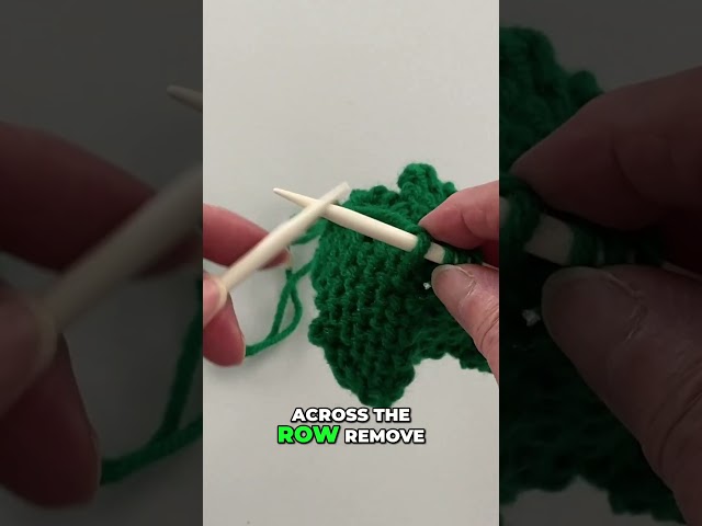 How to Knit A Shamrock for St. Patrick's Day Decor