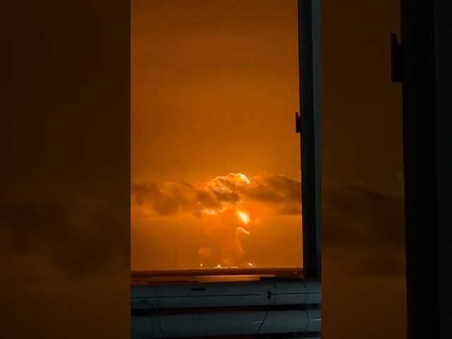 Blue Origin New Glenn Explodes