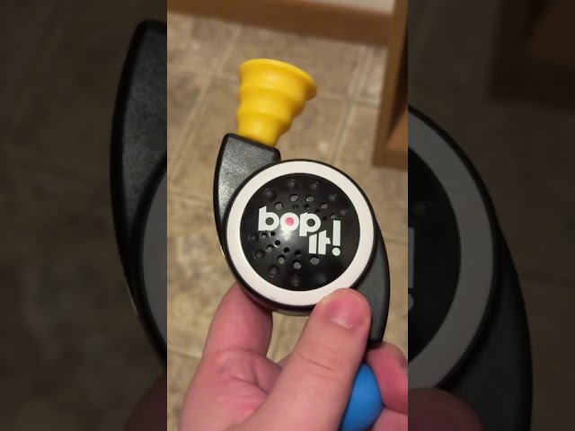My French Bop It! Micro Series Batteries Just Died