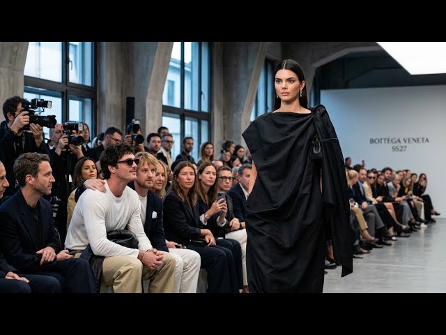 KENDALL JENNER STUNS at BOTTEGA VENETA SS27 Show in Milan as JACOB ELORDI Watches