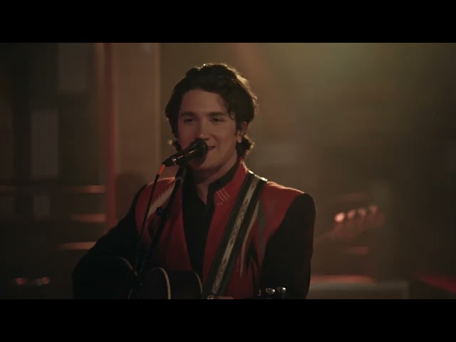 Drake Milligan Performs "Sounds Like Something I'd Do" on the Kelly Clarkson Show
