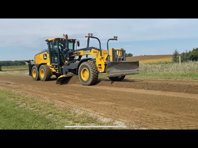 how to set up grader for gravel road maintenance