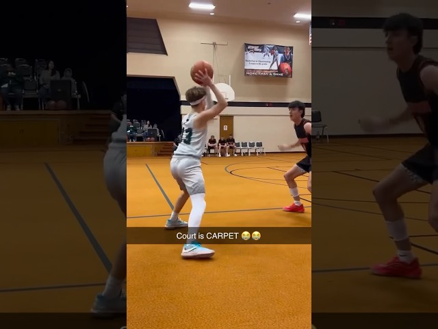 Imagine getting a rug burn while hooping 😭😂