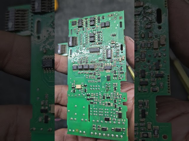 Danfoss Vacon vfd control card repair. #schneider #accircuits #vfd #service #danfoss #delta