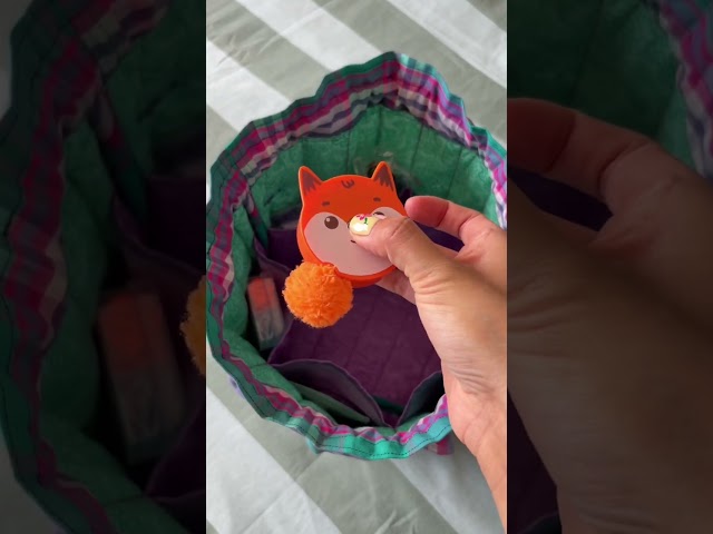 what's in my knitting bag! 🤩🧶 #knittingbag #handmadebag #sewing #knitting #ytshorts #shorts