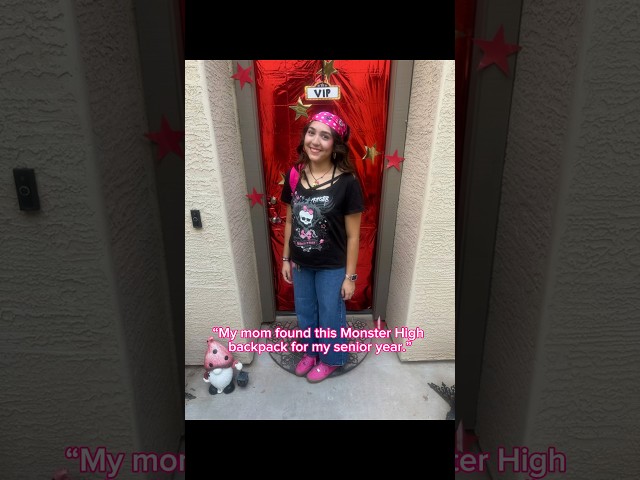 My mom always says Monster High was my thing growing up. #monsterhigh #subscribe #fypシ゚viral