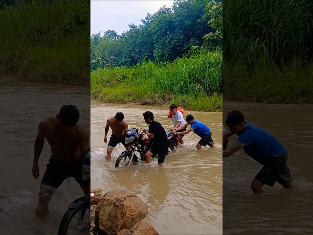 Medical Team crossing Tzurang river
