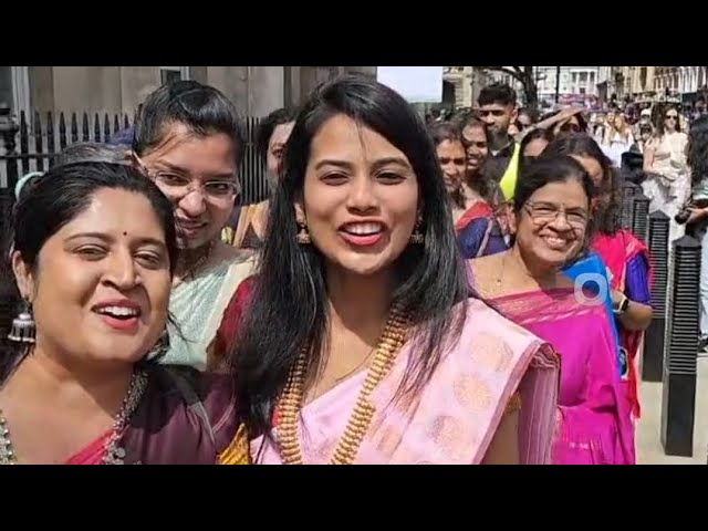 Meeting so many beautiful Indian ladies during the first ever London Saree Walkathon! 06.08.2023.