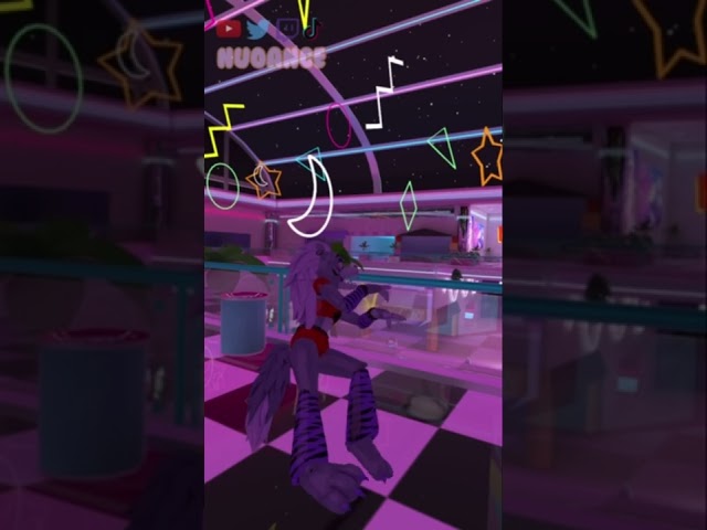 Roxy gets Jumpscared