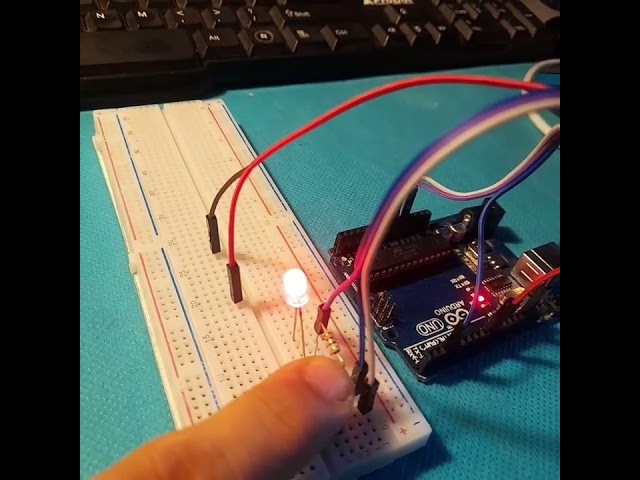 Morse Code transmitter using arduino and LED!! #arduino #mechatronics #robotics #project #automation