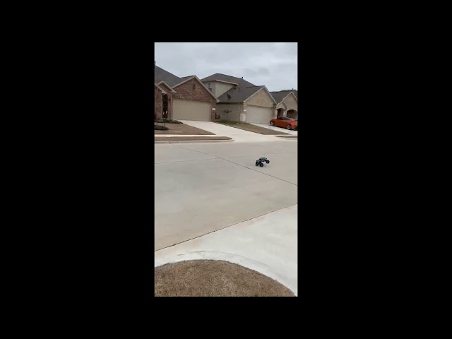 driving my Traxxas Stampede vxl for the first time!