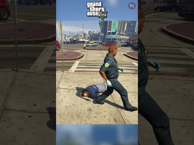 GTA 5 Paramedic VS Watch Dogs 2 Paramedic