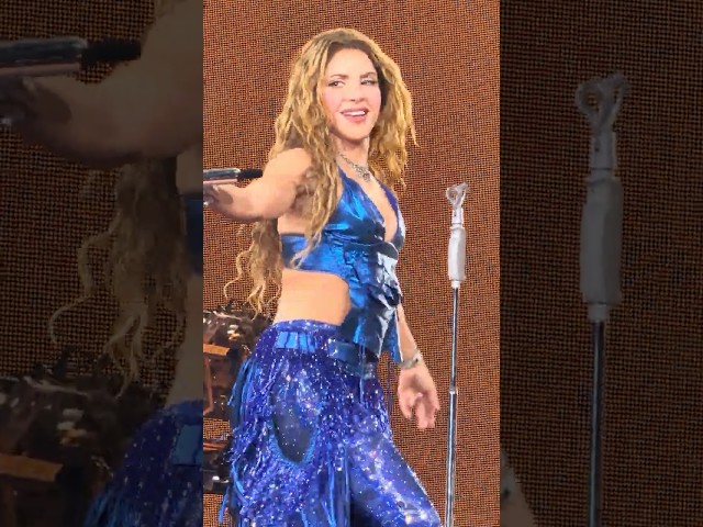 Shakira - Whenever, Wherever (Clip) (LMYNL Tour Live in Atlantic City, 7-25-26) (4K HDR, HQ AUDIO)