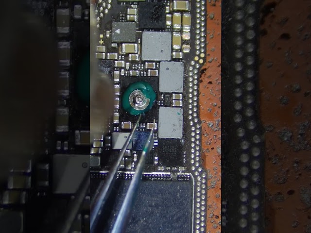 How to Remove a Chip from a Motherboard Without Messing Anything Up 🔥