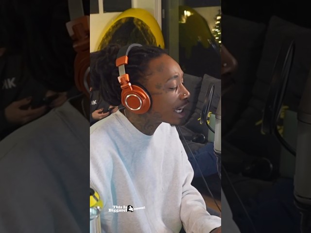 Wiz Khalifa Records His Verse for New Max B Song 👀🔥