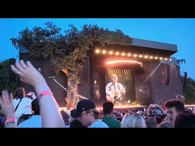 Lewis Capaldi - Somebody To Love (live at BST Hyde Park)
