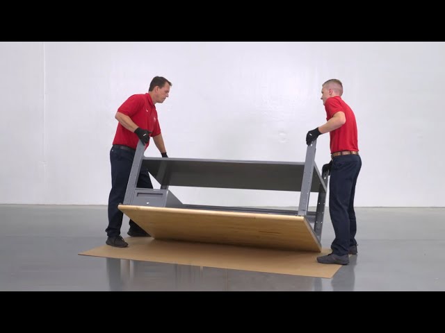 How to Assemble Deluxe Workstations